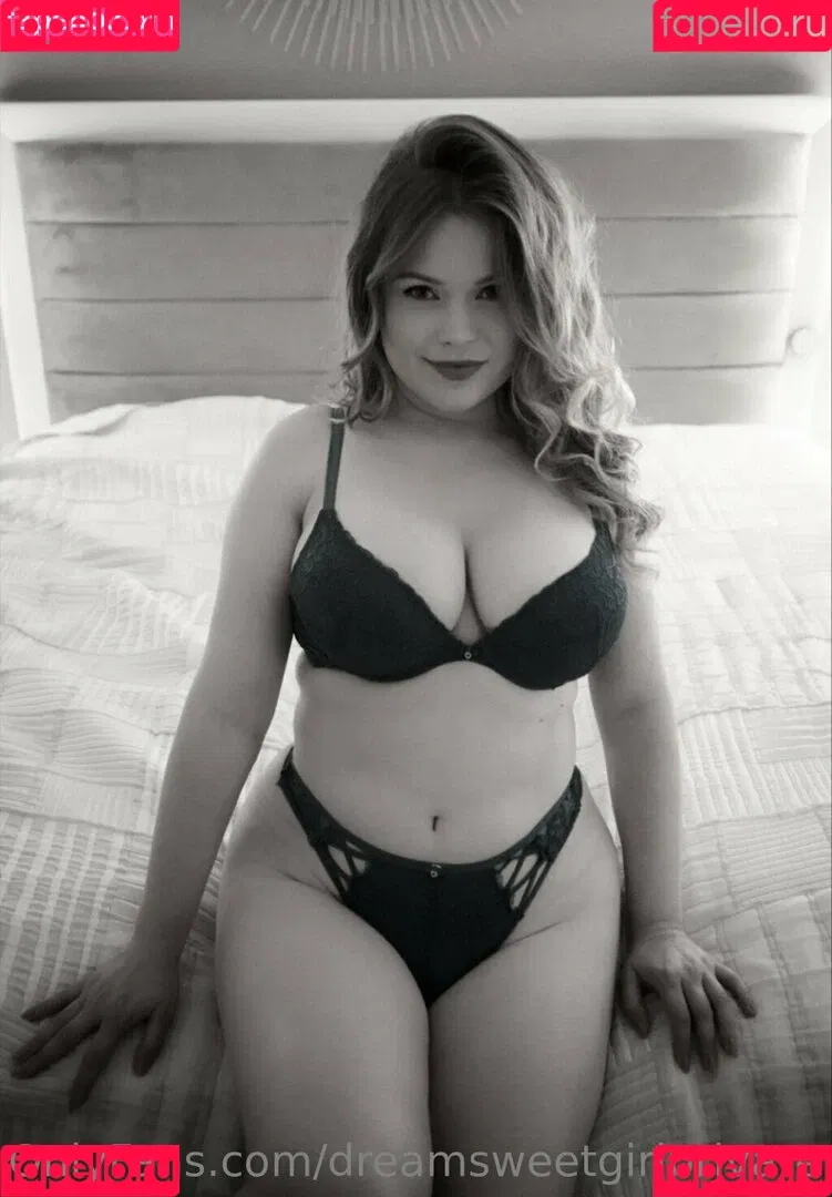 celine / dreamsweetgirl / dreamsweetgirlprivate / xxCelinexxx Onlyfans Photo Gallery 