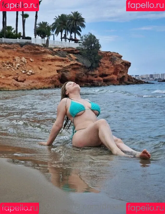 celine / dreamsweetgirl / dreamsweetgirlprivate / xxCelinexxx Onlyfans Photo Gallery 
