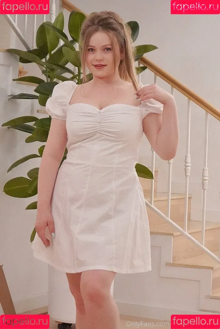 celine / dreamsweetgirl / dreamsweetgirlprivate / xxCelinexxx Onlyfans Photo Gallery 