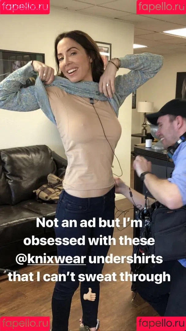 Whitney Cummings / whitneycummings Onlyfans Photo Gallery 