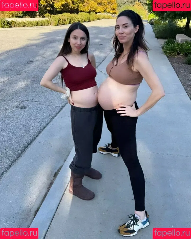 Whitney Cummings / whitneycummings Onlyfans Photo Gallery 