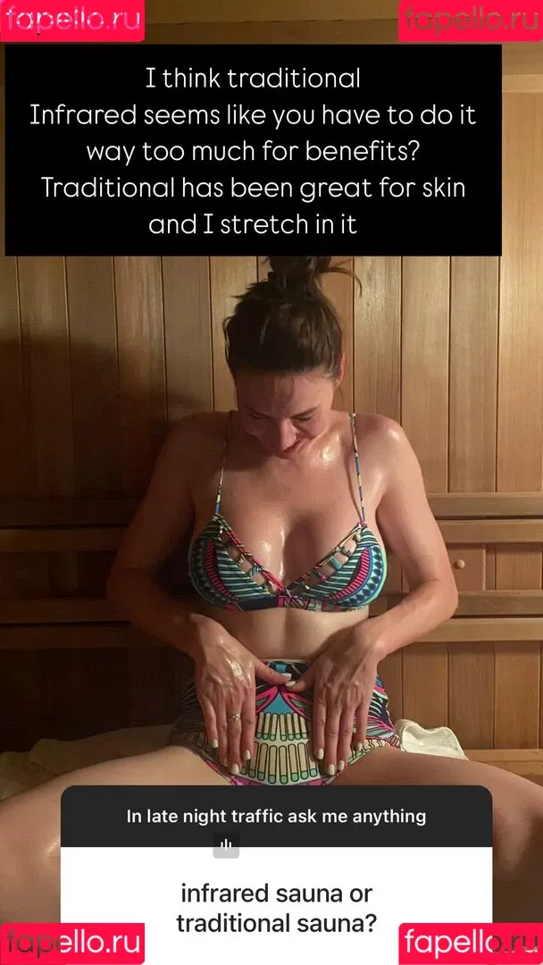 Whitney Cummings / whitneycummings Onlyfans Photo Gallery 