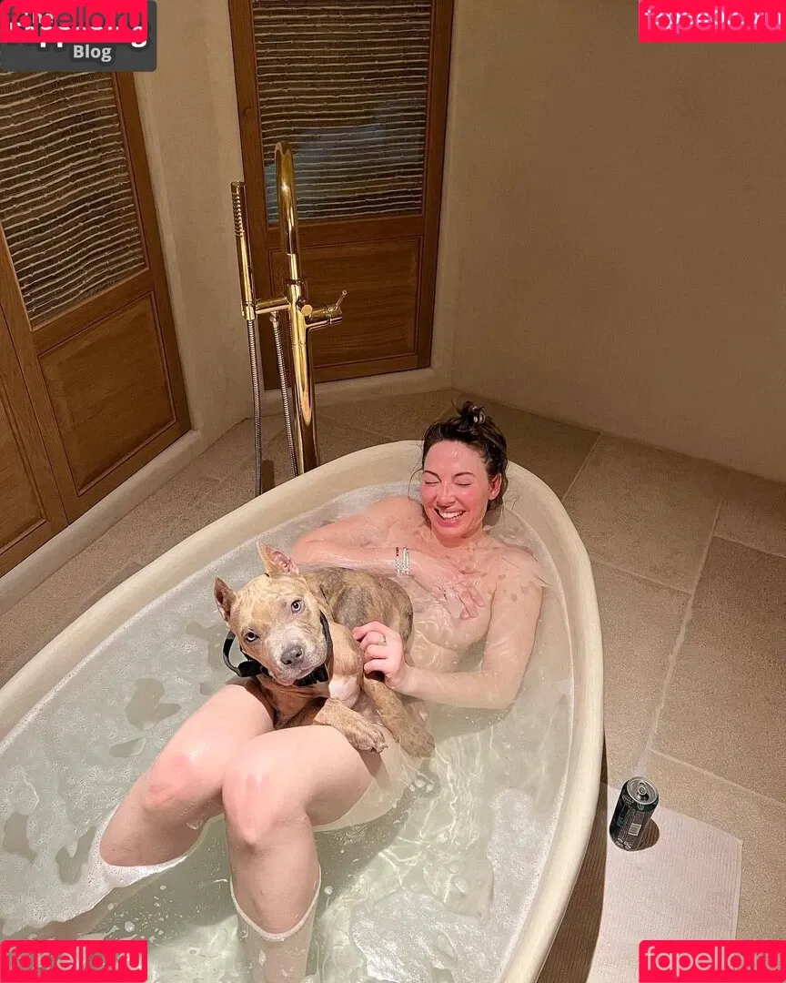 Whitney Cummings / whitneycummings Onlyfans Photo Gallery 