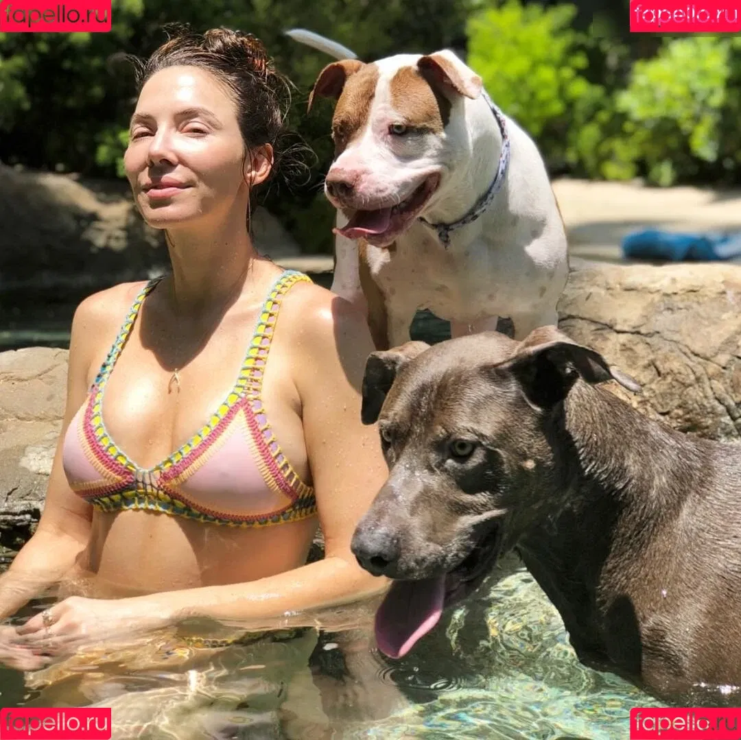 Whitney Cummings / whitneycummings Onlyfans Photo Gallery 