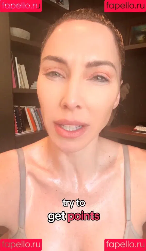 Whitney Cummings / whitneycummings Onlyfans Photo Gallery 