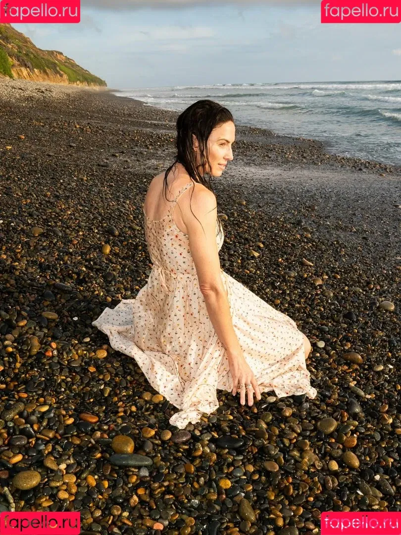 Whitney Cummings / whitneycummings Onlyfans Photo Gallery 