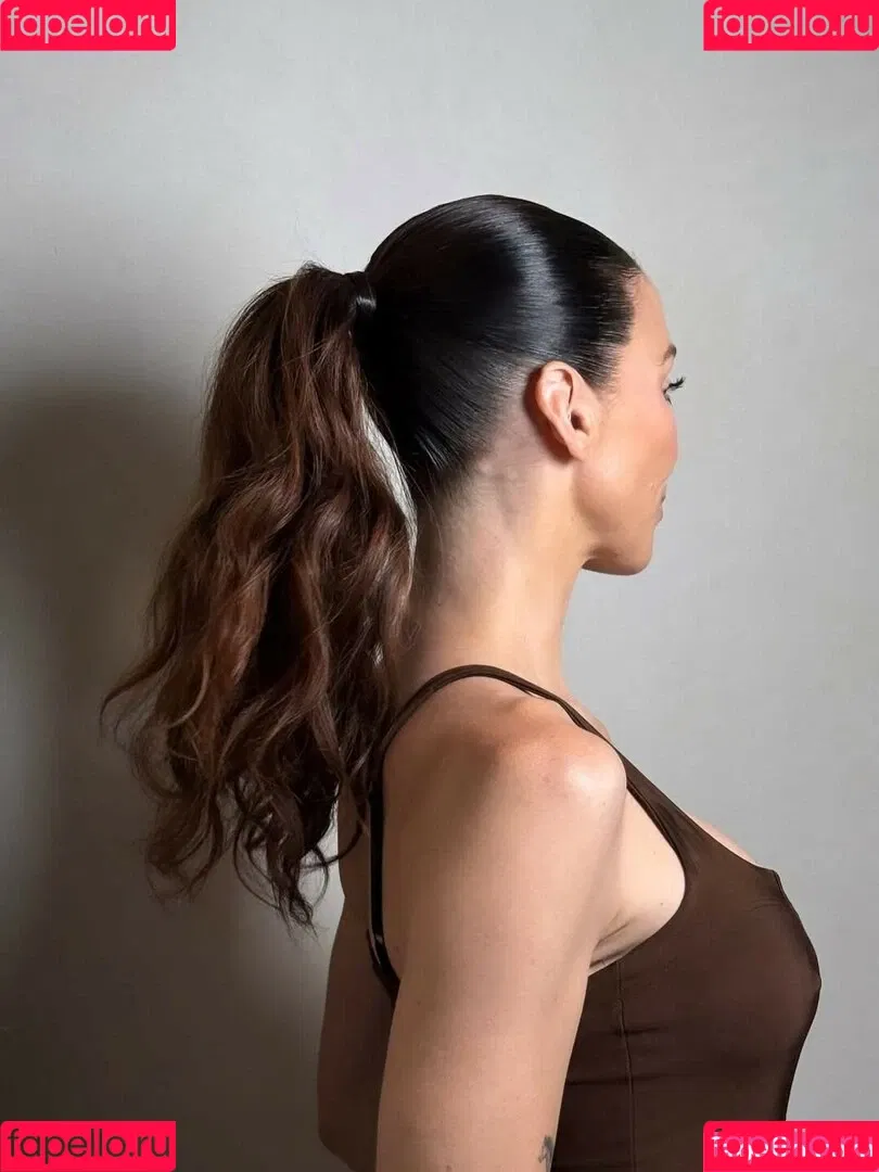 Whitney Cummings / whitneycummings Onlyfans Photo Gallery 
