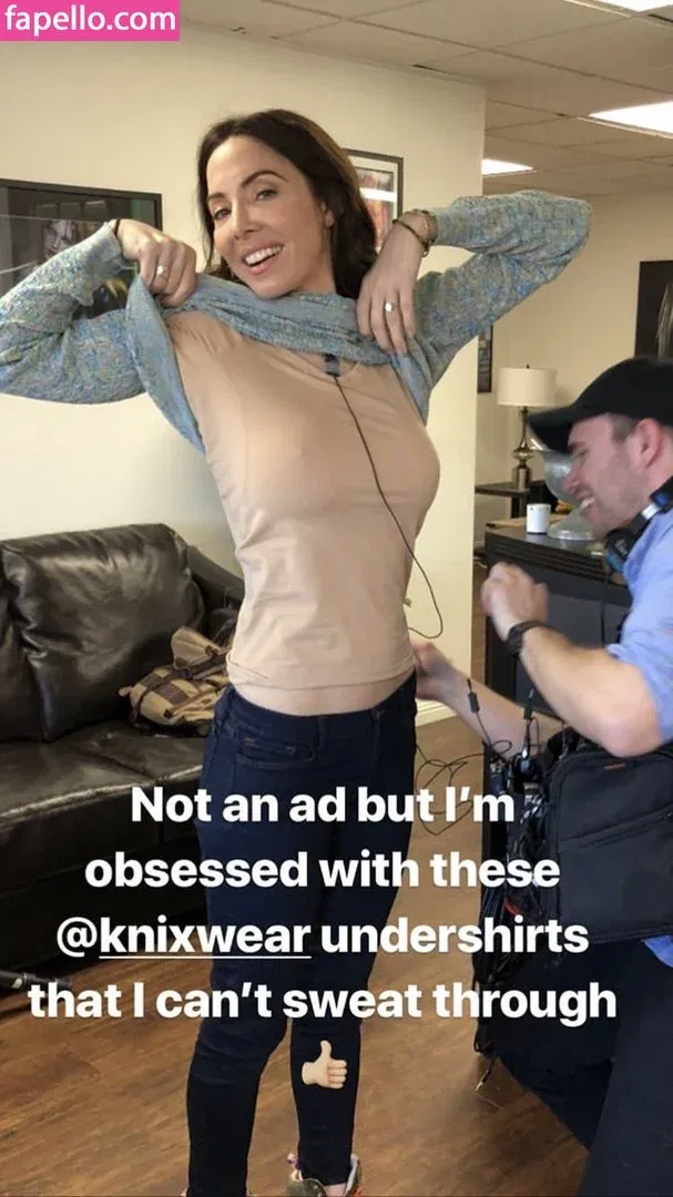 Whitney Cummings / whitneycummings Onlyfans Photo Gallery 