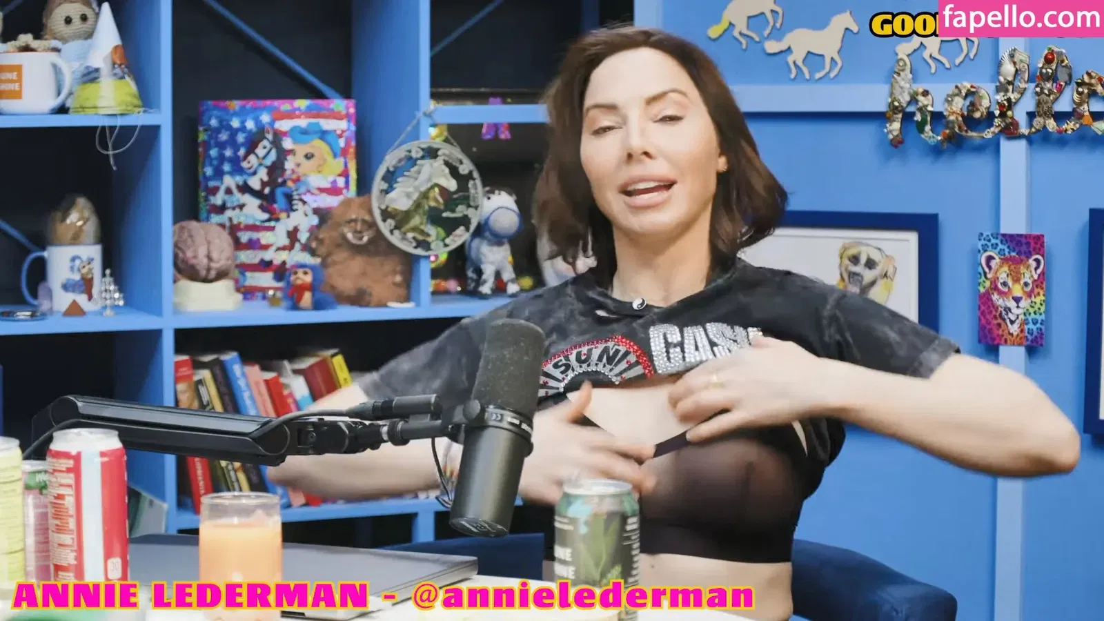 Whitney Cummings / whitneycummings Onlyfans Photo Gallery 