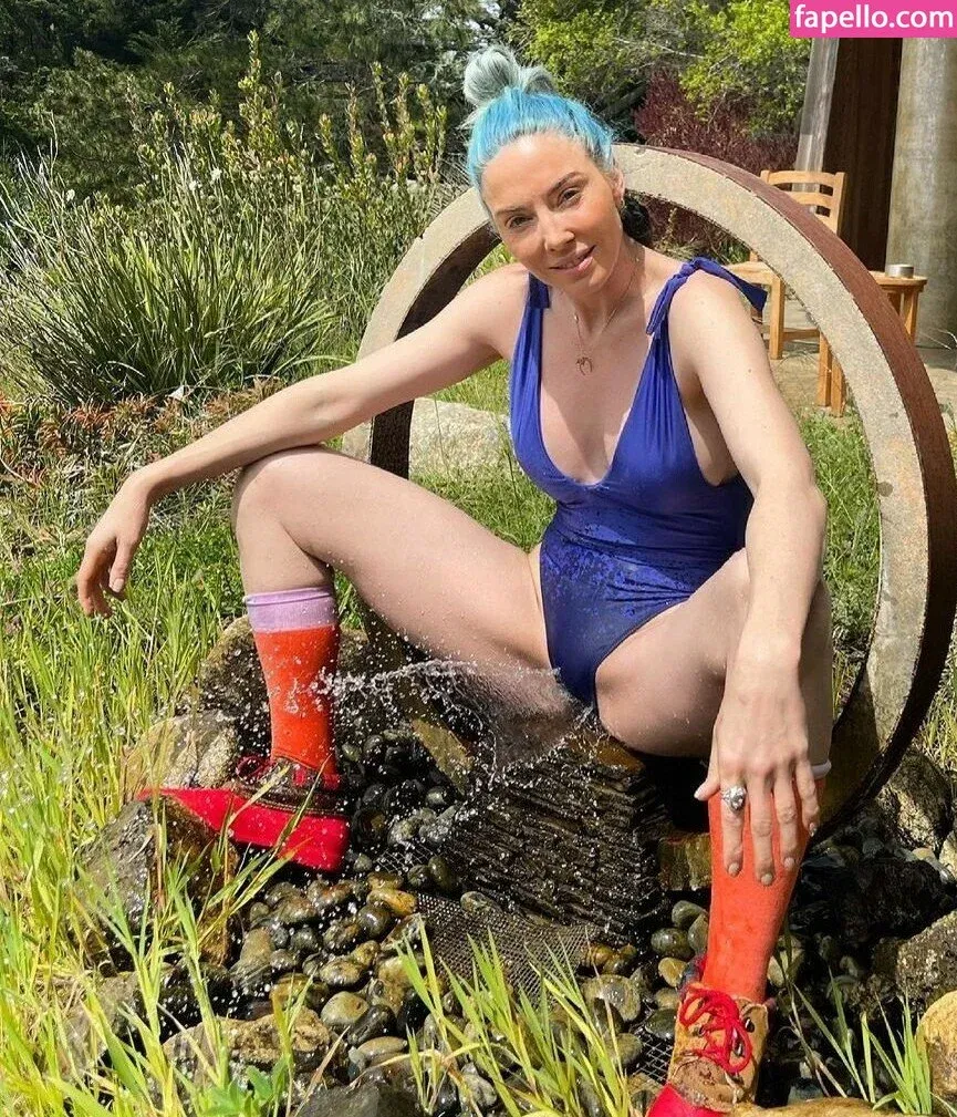 Whitney Cummings / whitneycummings Onlyfans Photo Gallery 