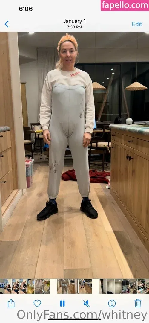 Whitney Cummings / whitneycummings Onlyfans Photo Gallery 