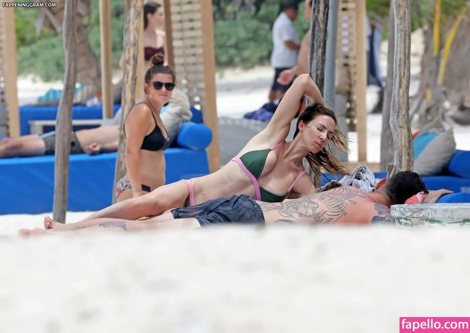 Whitney Cummings / whitneycummings Onlyfans Photo Gallery 