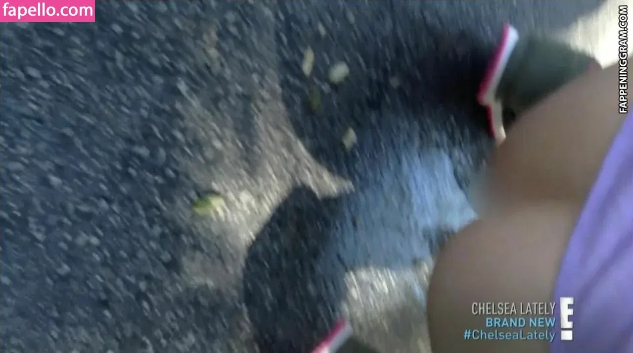 Whitney Cummings / whitneycummings Onlyfans Photo Gallery 