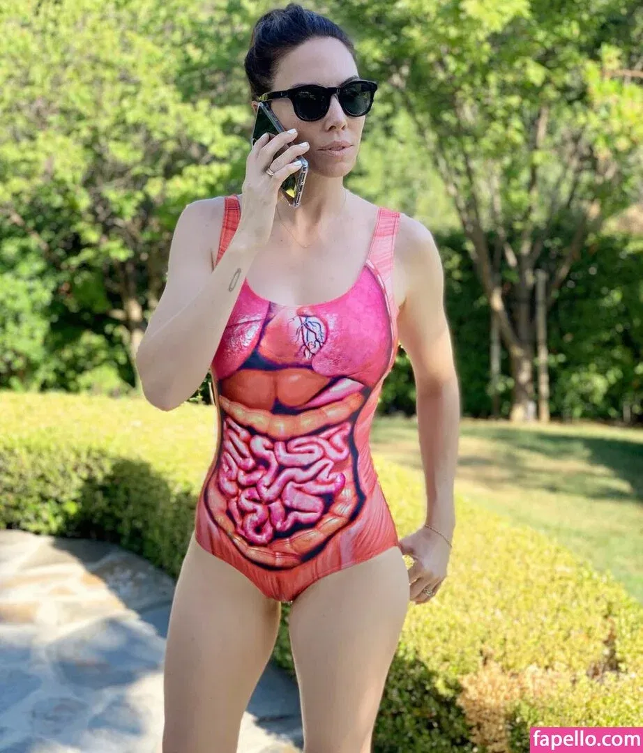 Whitney Cummings / whitneycummings Onlyfans Photo Gallery 