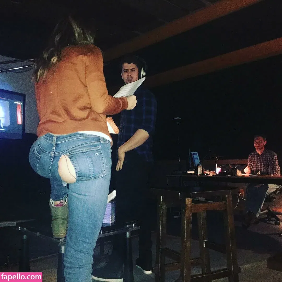 Whitney Cummings / whitneycummings Onlyfans Photo Gallery 