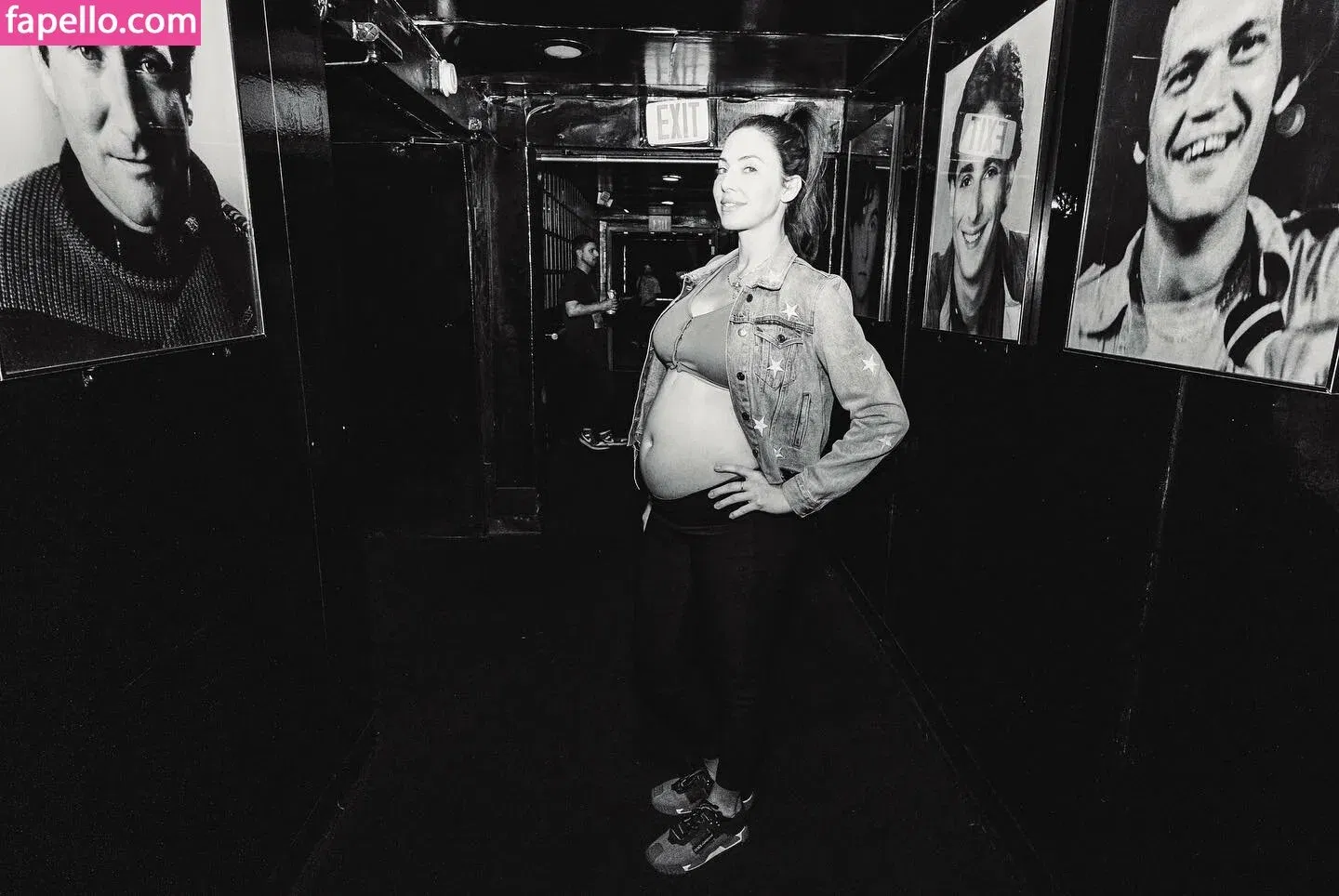 Whitney Cummings / whitneycummings Onlyfans Photo Gallery 