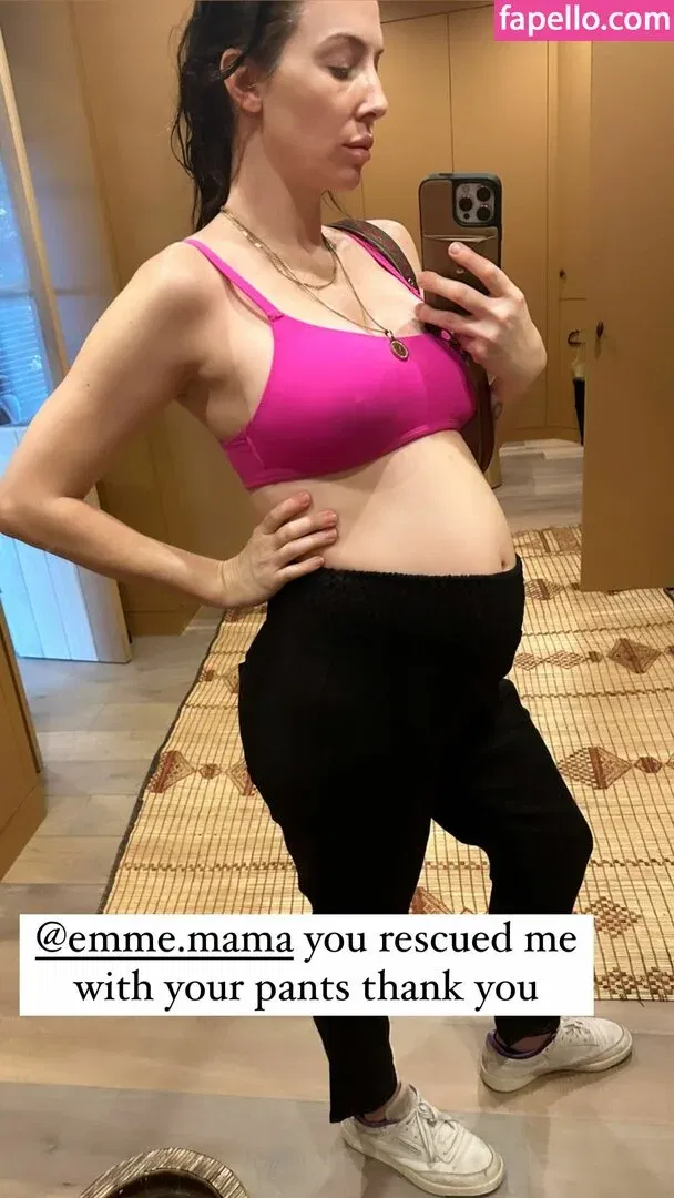 Whitney Cummings / whitneycummings Onlyfans Photo Gallery 