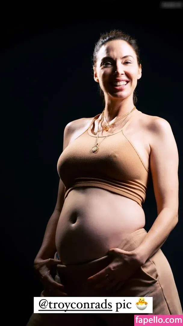 Whitney Cummings / whitneycummings Onlyfans Photo Gallery 