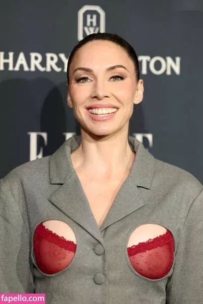 Whitney Cummings / whitneycummings Onlyfans Photo Gallery 