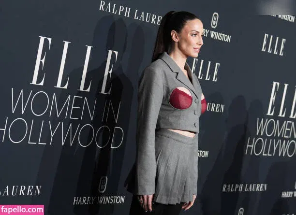 Whitney Cummings / whitneycummings Onlyfans Photo Gallery 