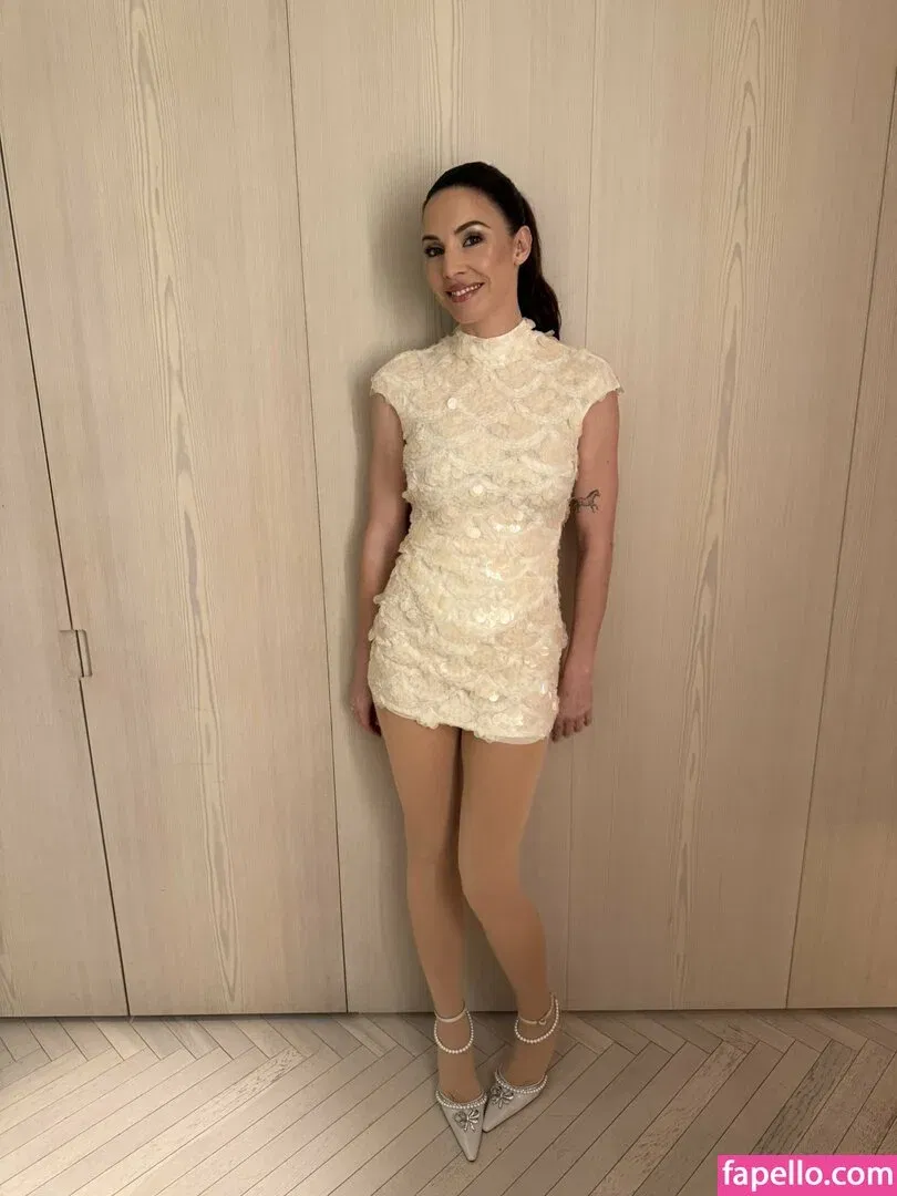 Whitney Cummings / whitneycummings Onlyfans Photo Gallery 