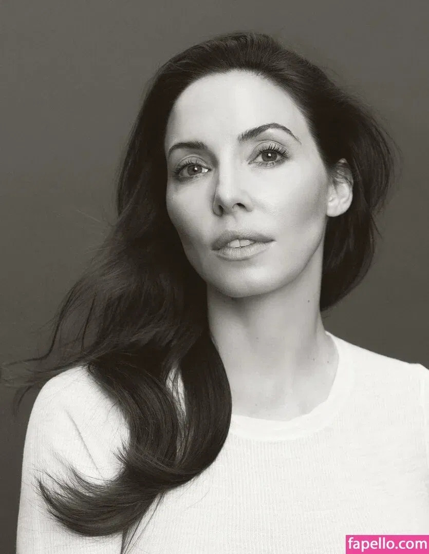 Whitney Cummings / whitneycummings Onlyfans Photo Gallery 