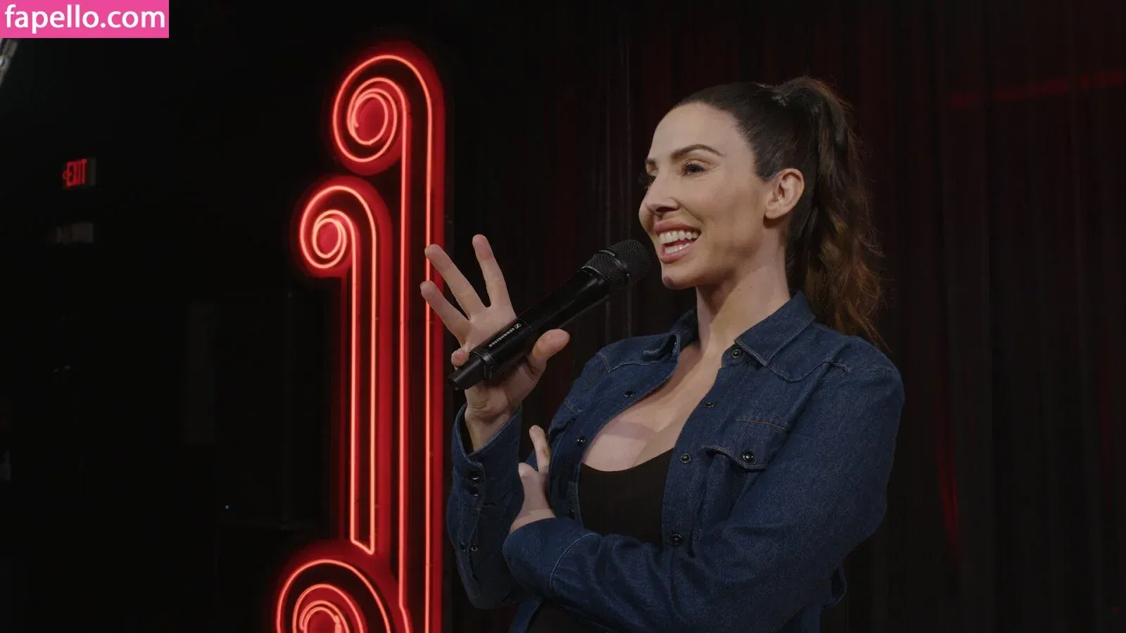 Whitney Cummings / whitneycummings Onlyfans Photo Gallery 