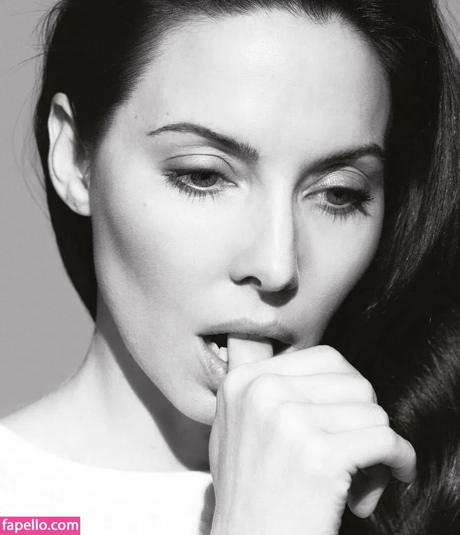 Whitney Cummings / whitneycummings Onlyfans Photo Gallery 