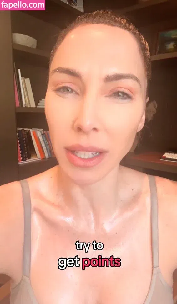 Whitney Cummings / whitneycummings Onlyfans Photo Gallery 