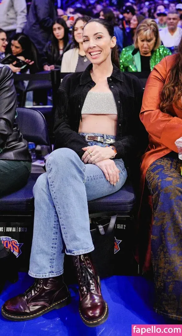 Whitney Cummings / whitneycummings Onlyfans Photo Gallery 