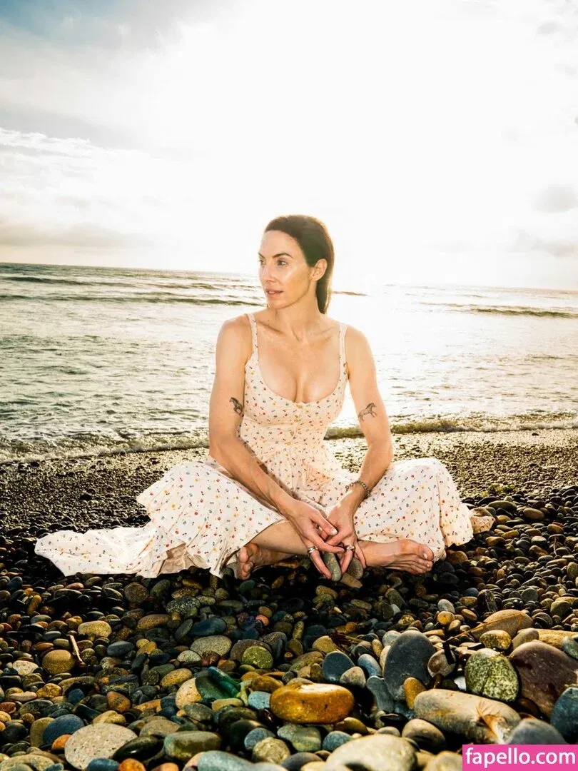 Whitney Cummings / whitneycummings Onlyfans Photo Gallery 