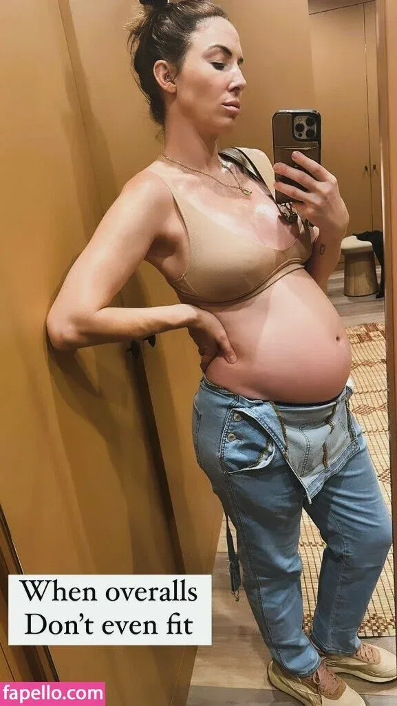 Whitney Cummings / whitneycummings Onlyfans Photo Gallery 