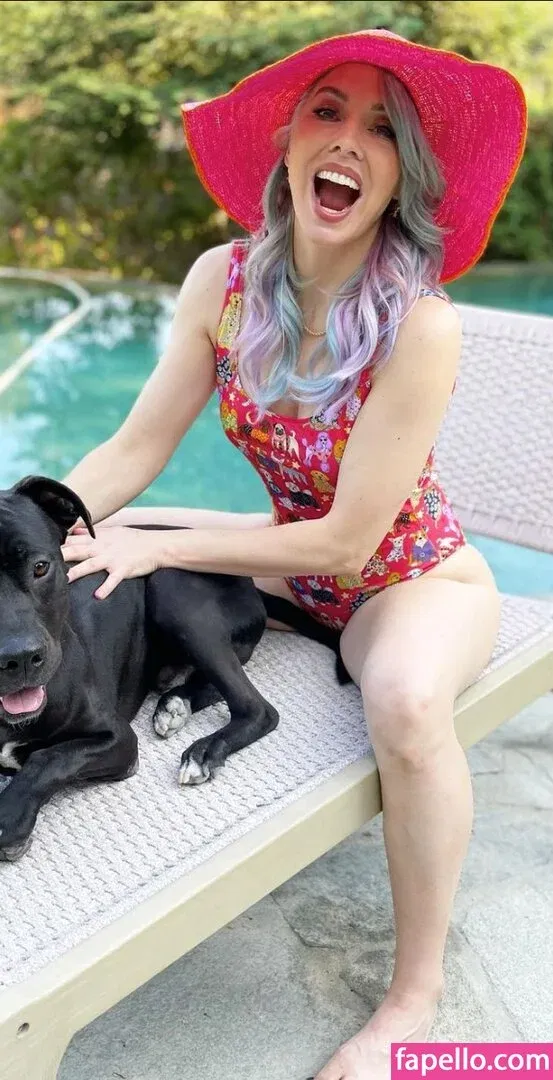 Whitney Cummings / whitneycummings Onlyfans Photo Gallery 