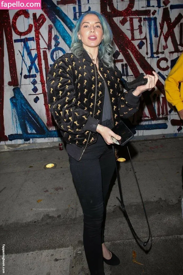 Whitney Cummings / whitneycummings Onlyfans Photo Gallery 