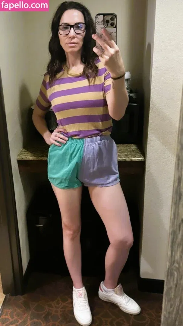 Whitney Cummings / whitneycummings Onlyfans Photo Gallery 