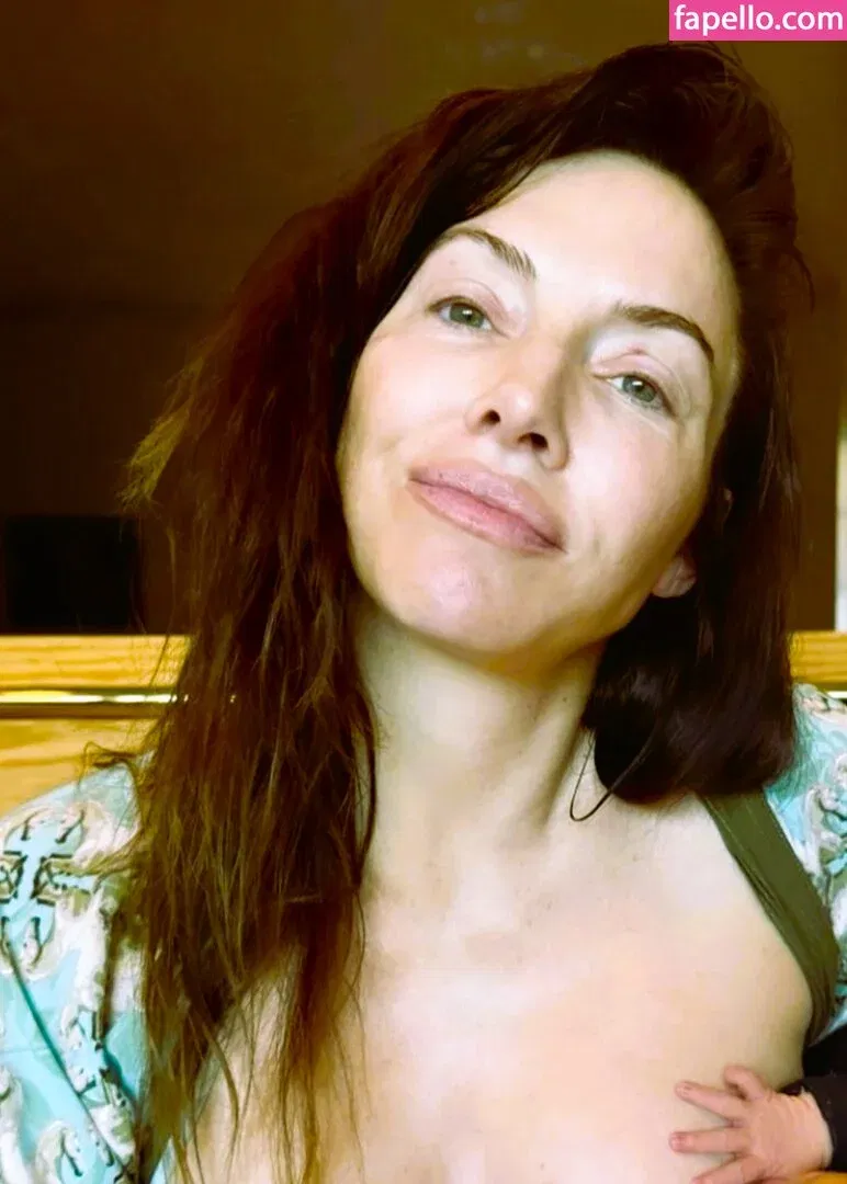 Whitney Cummings / whitneycummings Onlyfans Photo Gallery 