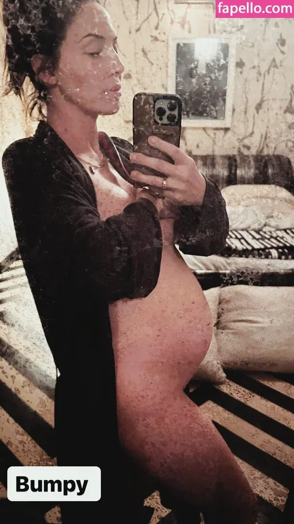 Whitney Cummings / whitneycummings Onlyfans Photo Gallery 