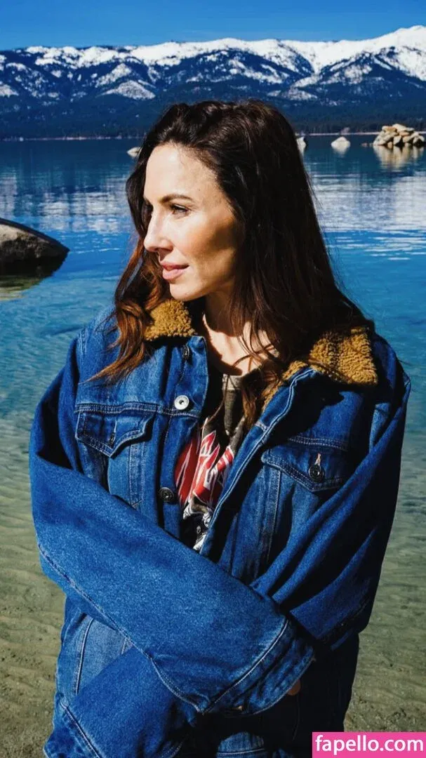 Whitney Cummings / whitneycummings Onlyfans Photo Gallery 