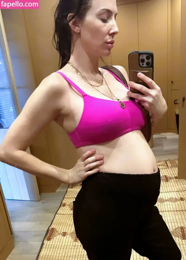 Whitney Cummings / whitneycummings Onlyfans Photo Gallery 