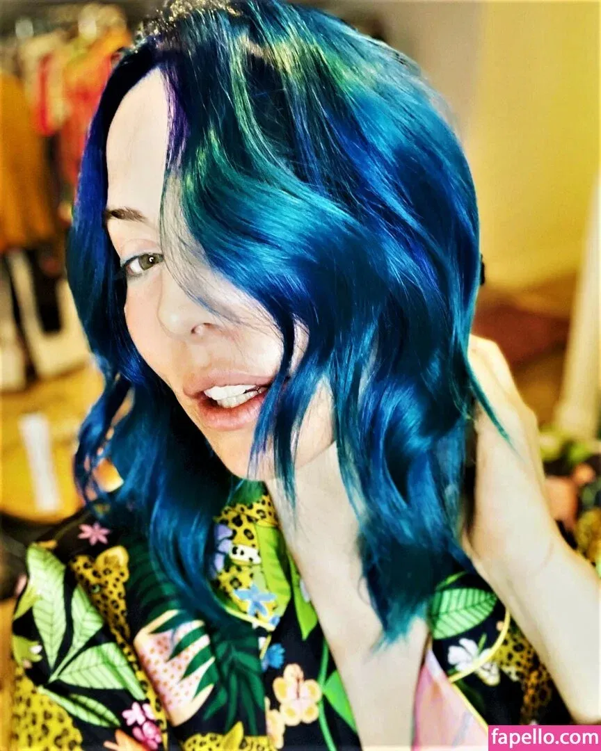 Whitney Cummings / whitneycummings Onlyfans Photo Gallery 