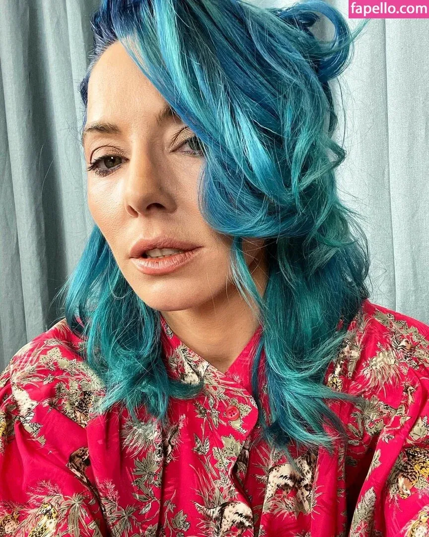 Whitney Cummings / whitneycummings Onlyfans Photo Gallery 