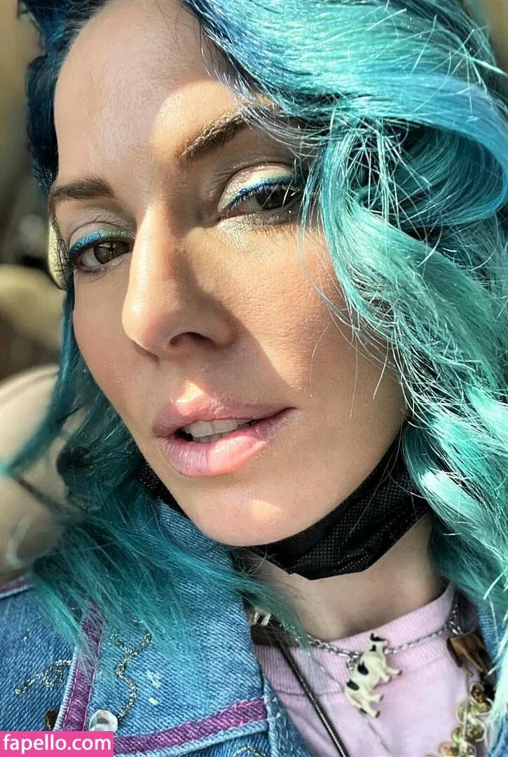 Whitney Cummings / whitneycummings Onlyfans Photo Gallery 