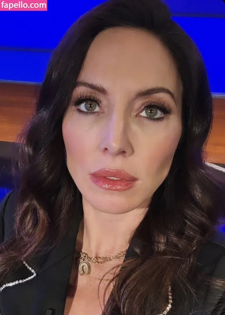 Whitney Cummings / whitneycummings Onlyfans Photo Gallery 