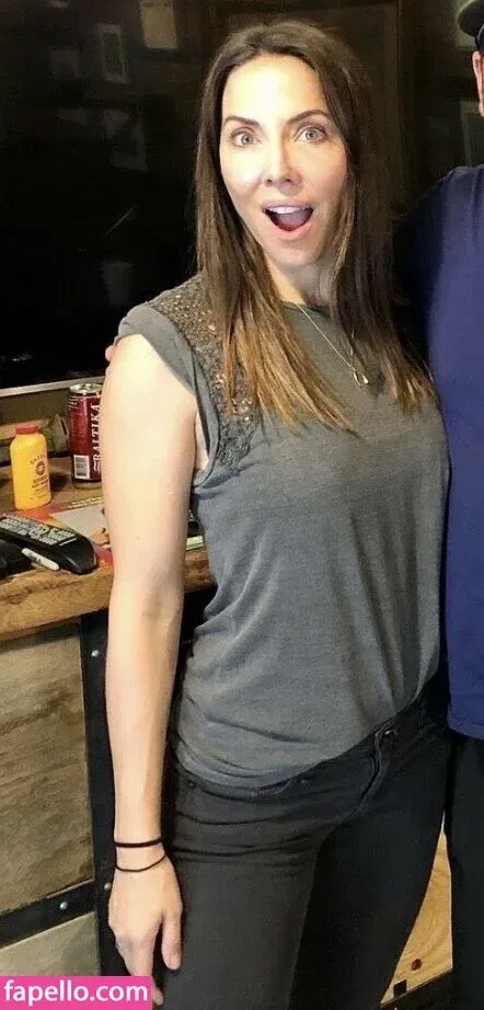 Whitney Cummings / whitneycummings Onlyfans Photo Gallery 