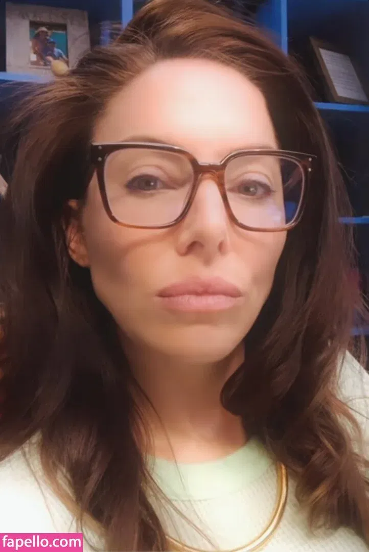 Whitney Cummings / whitneycummings Onlyfans Photo Gallery 