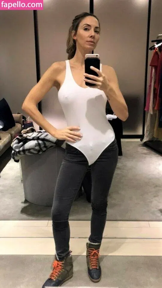 Whitney Cummings / whitneycummings Onlyfans Photo Gallery 