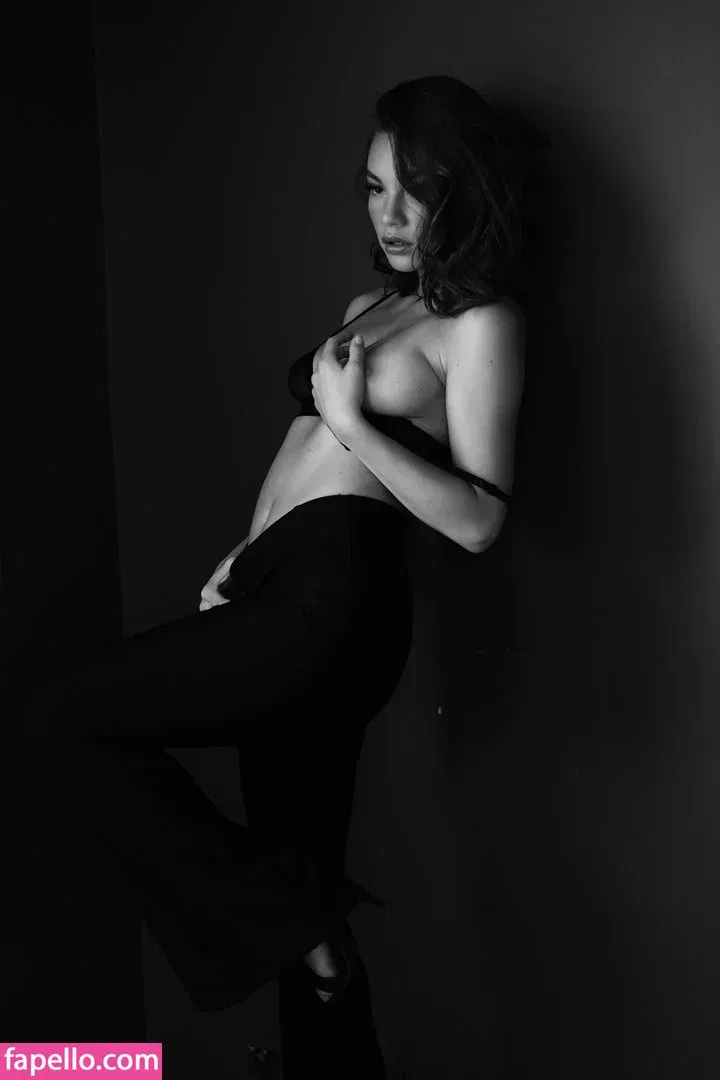 Neeko / neekolul Onlyfans Photo Gallery 