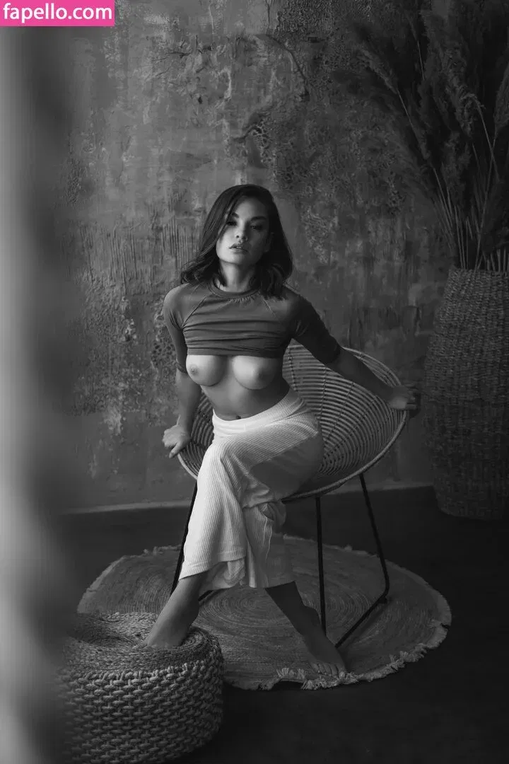 Neeko / neekolul Onlyfans Photo Gallery 