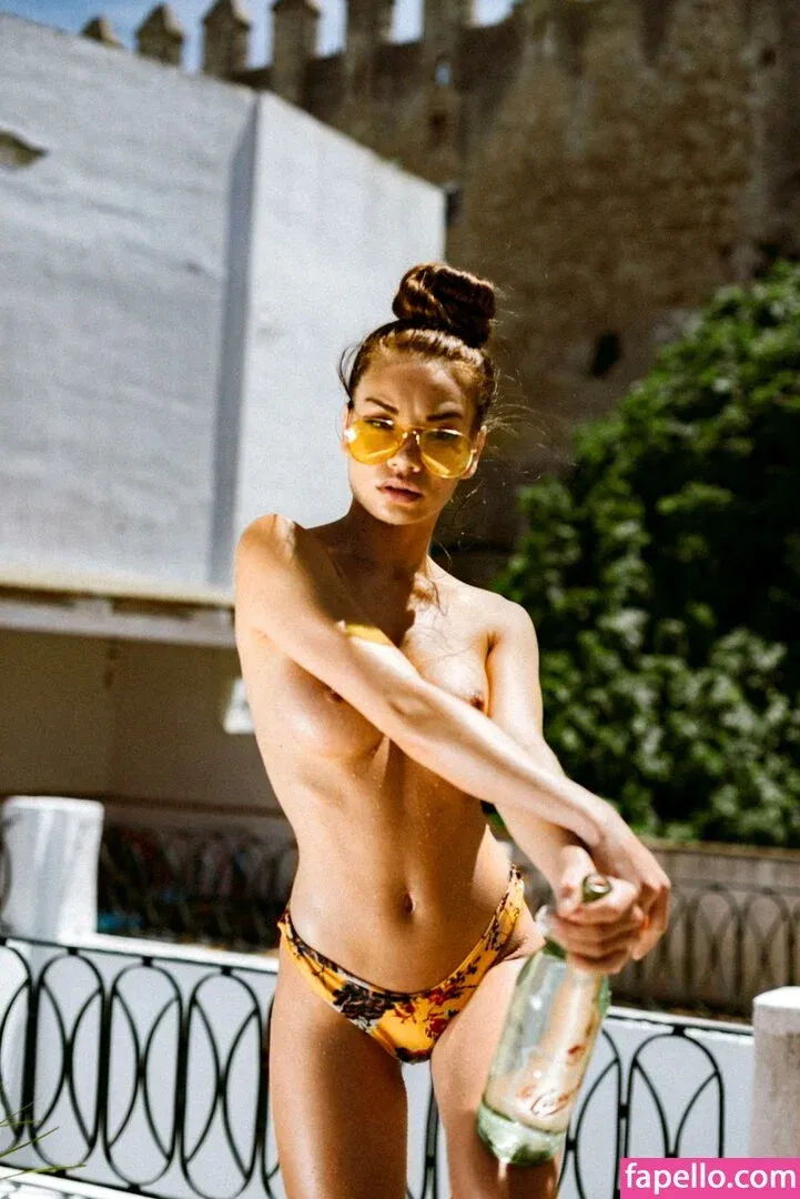 Neeko / neekolul Onlyfans Photo Gallery 