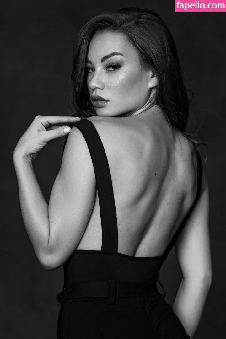 Neeko / neekolul Onlyfans Photo Gallery 